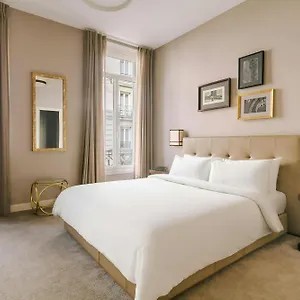 *** Hotel Le Frochot Pigalle, Sonder By Marriott Bonvoy França